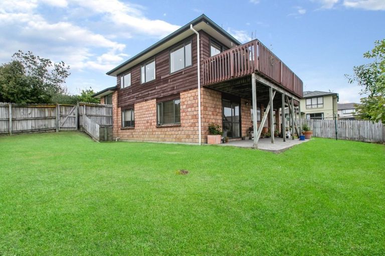 Photo of property in 10 Thomas Hamer Place, Greenhithe, Auckland, 0632