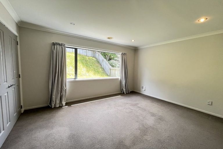 Photo of property in 66 Te Puia Drive, Aotea, Porirua, 5024