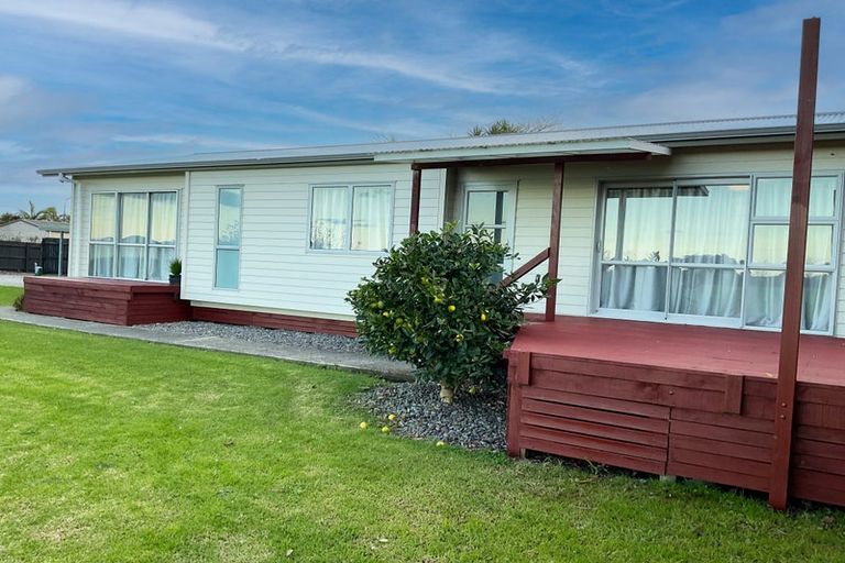 Photo of property in 15 Lowburn Avenue, Waipu, 0510