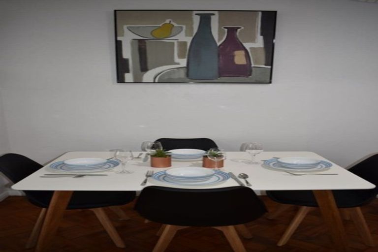 Photo of property in 268 Oriental Parade, Oriental Bay, Wellington, 6011