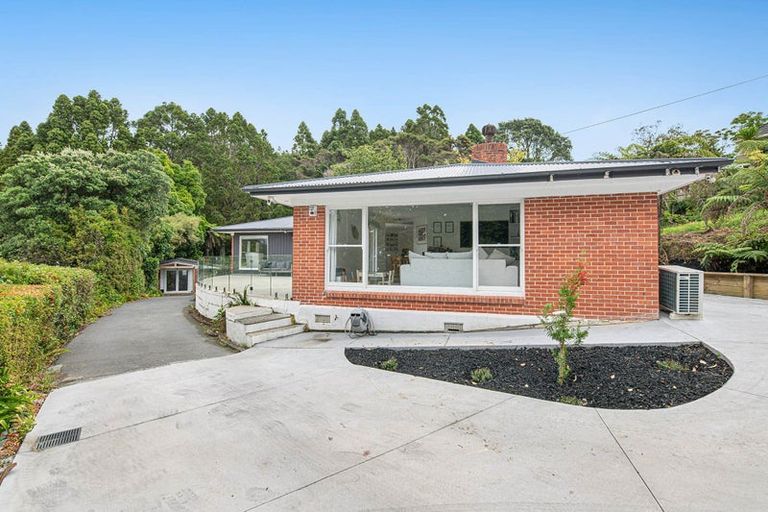 Photo of property in 6 Lancelot Road, Orewa, 0931