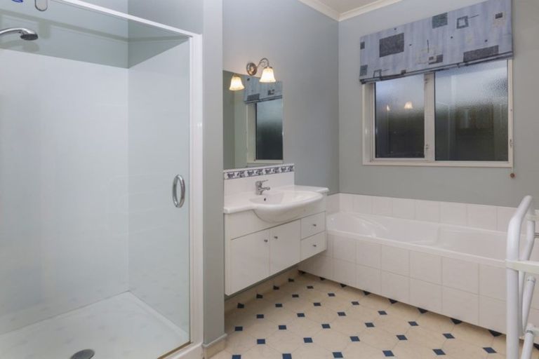 Photo of property in 27 Skyedale Drive, Harewood, Christchurch, 8051