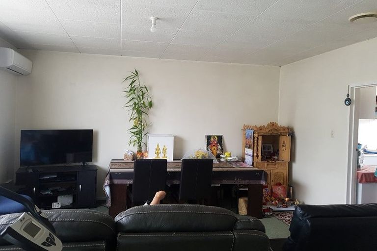 Photo of property in 2/4 Rodney Street, Waiwhetu, Lower Hutt, 5010