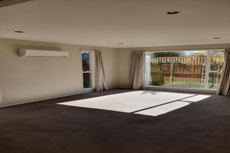 Photo of property in 4a Kent Lodge Avenue, Avonhead, Christchurch, 8042