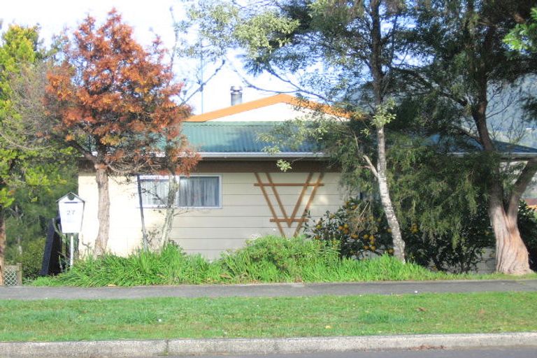 Photo of property in 27 Escalona Street, Te Kamo, Whangarei, 0112
