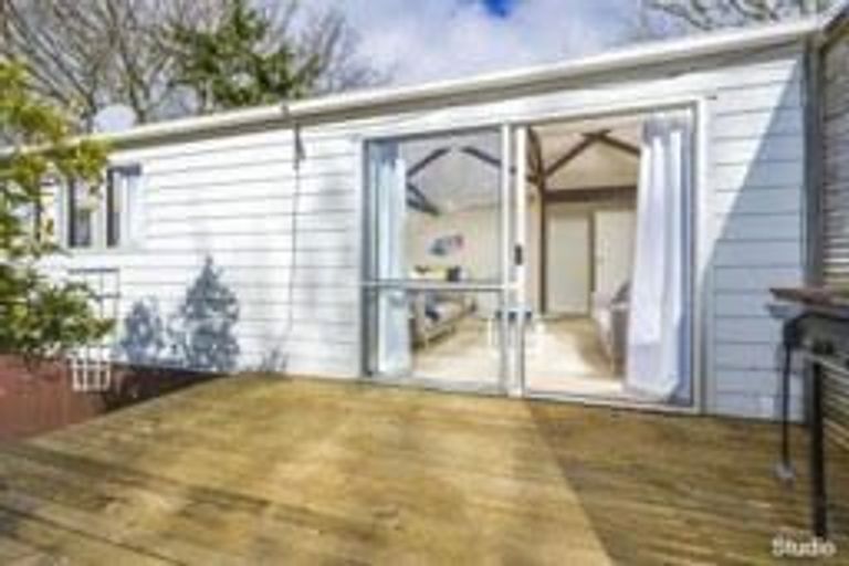 Photo of property in 55 Sunnynook Road, Forrest Hill, Auckland, 0620