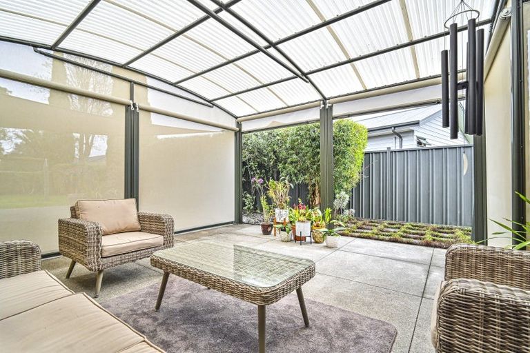 Photo of property in 95 Ferry Road, Clive, 4102