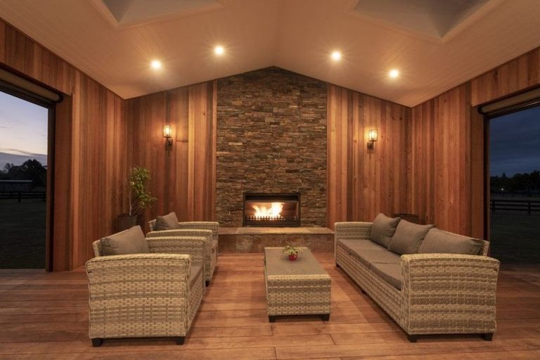 Photo of property in 2 Puriri Park Lane, Waipapa, 0230