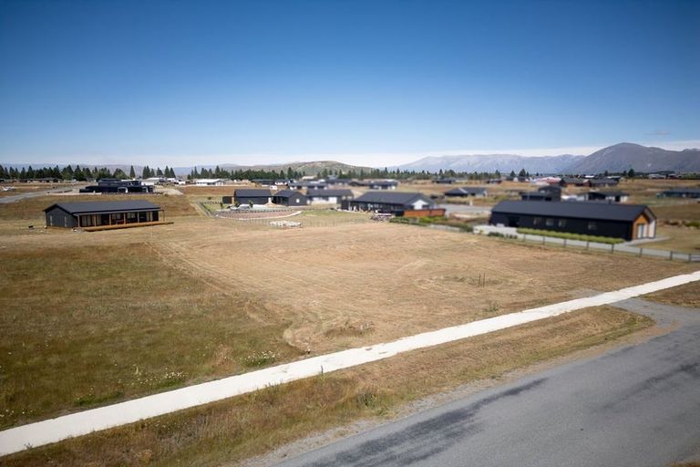 Photo of property in 16 Temple Drive, Twizel, 7901
