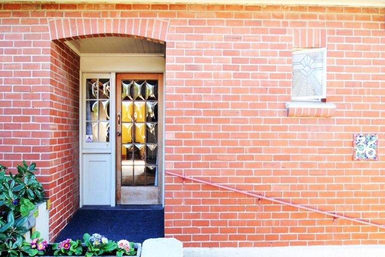 Photo of property in 36 Middleton Road, Kew, Dunedin, 9012