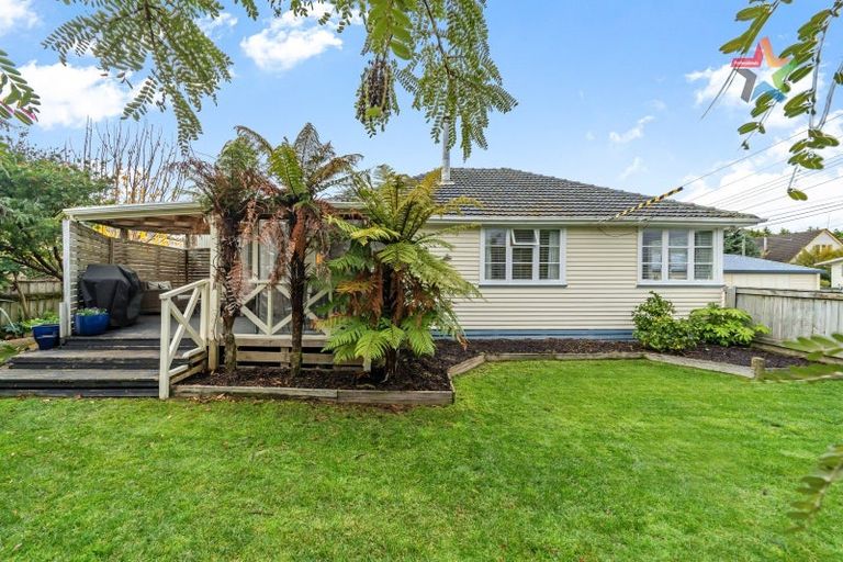 Photo of property in 1 Waldie Grove, Avalon, Lower Hutt, 5011