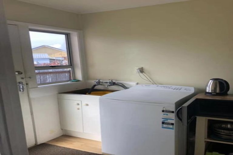 Photo of property in 3/8 Cornwall Road, Mangere, Auckland, 2022