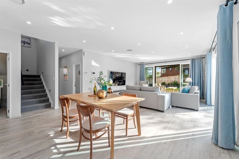 Photo of property in 7 Marlin Street, West Harbour, Auckland, 0618