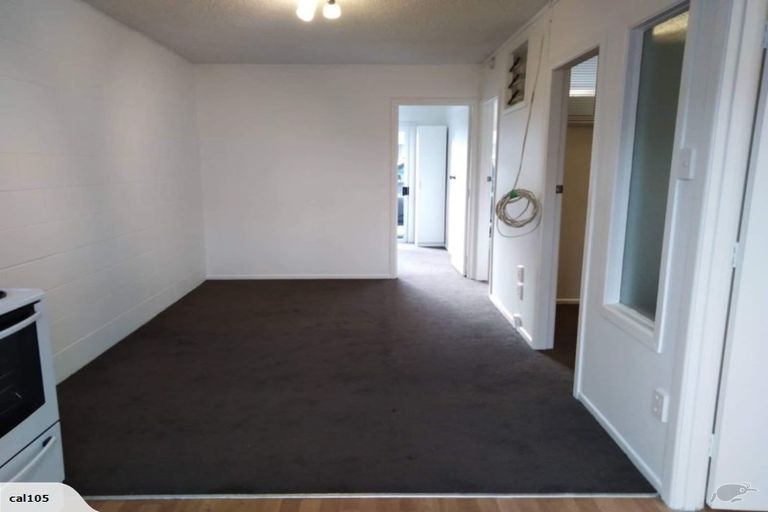 Photo of property in 2/3 Tralee Place, Hillcrest, Hamilton, 3216