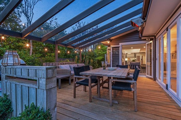 Photo of property in 240a Victoria Avenue, Hokowhitu, Palmerston North, 4410