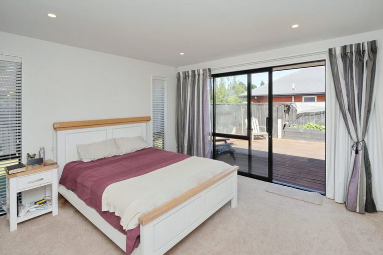 Photo of property in 3 Waimarie Street, Pegasus, 7612