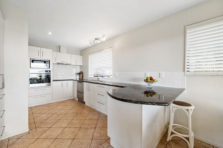 Photo of property in 1/13 Takutai Avenue, Bucklands Beach, Auckland, 2012