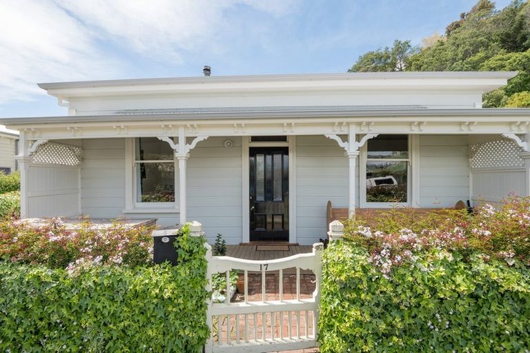 Photo of property in 17 Harper Street, Nelson, 7010