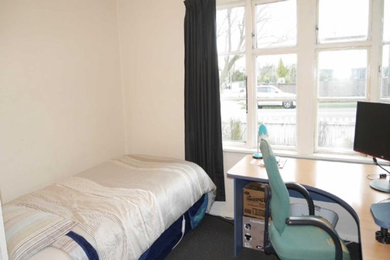 Photo of property in 18 Middleton Road, Upper Riccarton, Christchurch, 8041