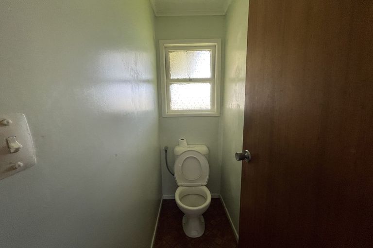 Photo of property in 305 Don Buck Road, Massey, Auckland, 0614