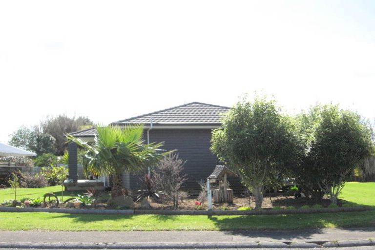 Photo of property in 65 Catherine Crescent, Whitianga, 3510