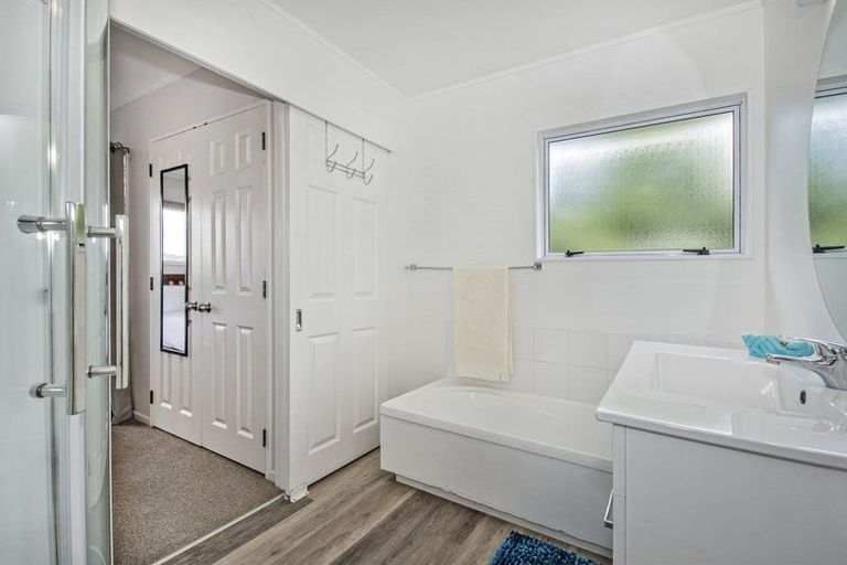 Photo of property in 32 Ridgeway Drive, Te Kamo, Whangarei, 0112