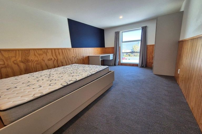 Photo of property in 17d Athol Terrace, Upper Riccarton, Christchurch, 8041