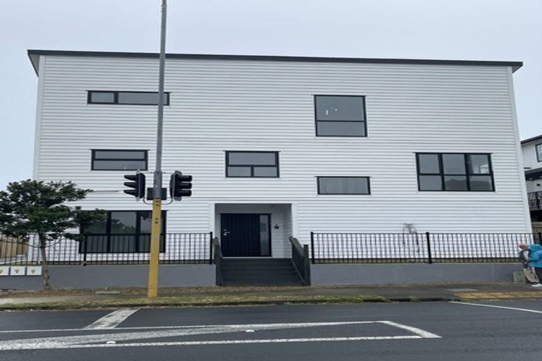 Photo of property in 26a Reeves Road, Pakuranga, Auckland, 2010