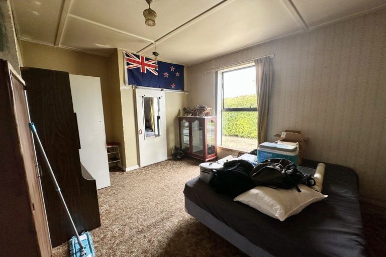 Photo of property in 240 Princes Street, Strathern, Invercargill, 9812