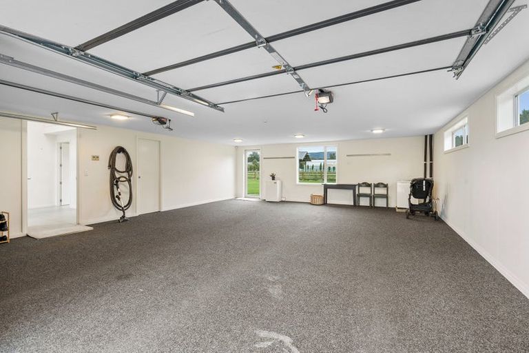 Photo of property in 100 Wingatui Road, Mosgiel, 9024