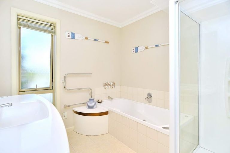 Photo of property in 35 Seabrooke Drive, Spencerville, Christchurch, 8083