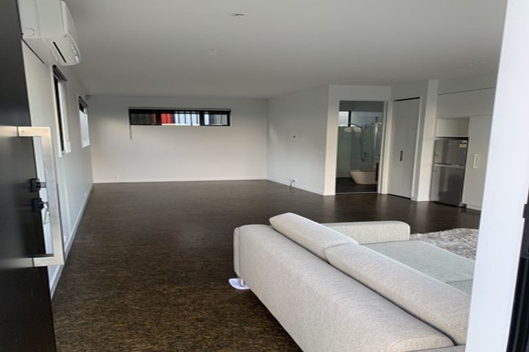 Photo of property in 14 City View Terrace, Birkenhead, Auckland, 0626