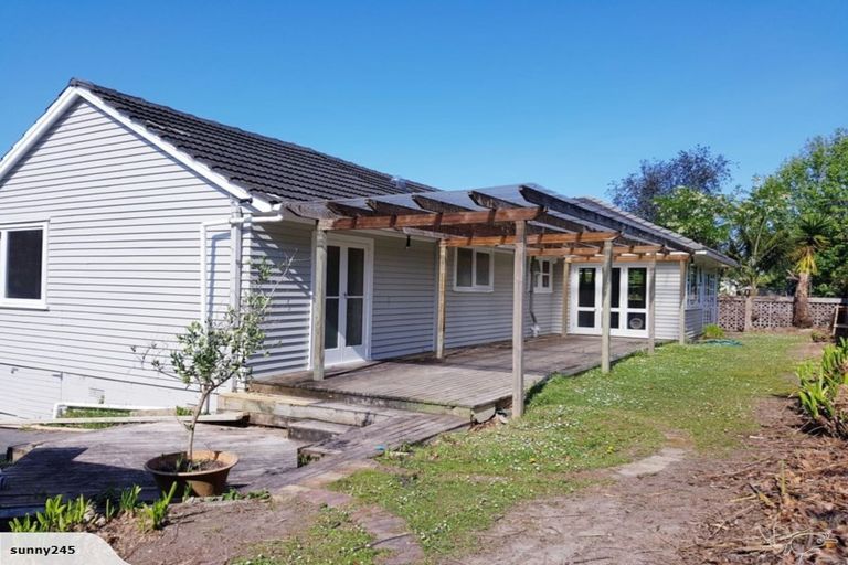 Photo of property in 21 Richards Avenue, Forrest Hill, Auckland, 0620