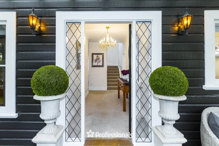 Photo of property in 337 Fergusson Drive, Heretaunga, Upper Hutt, 5018