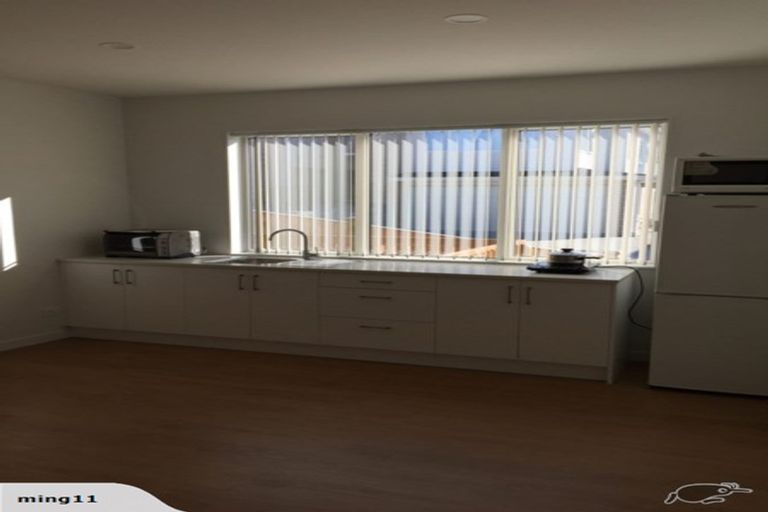 Photo of property in 24 Para Close, Fairview Heights, Auckland, 0632