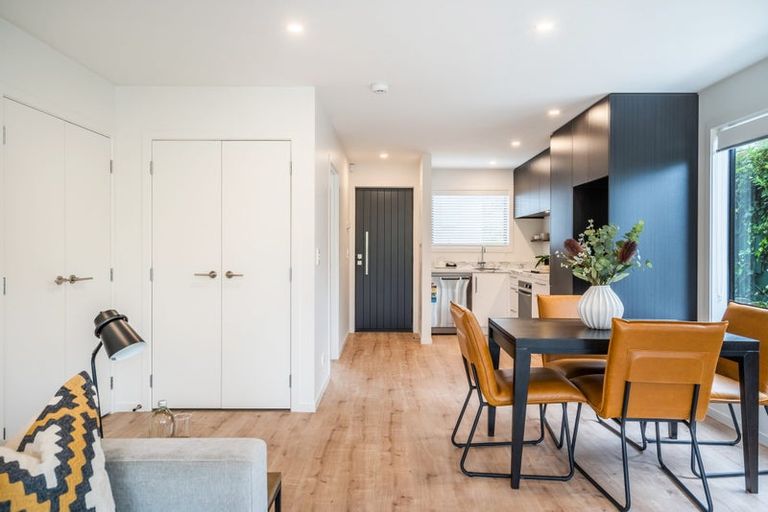 Photo of property in 5c Nea Place, Hillcrest, Auckland, 0627