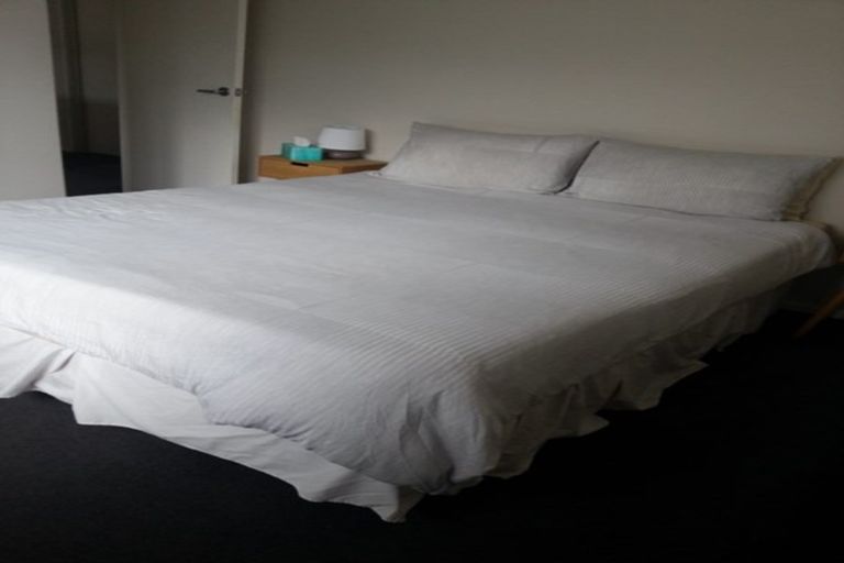 Photo of property in 70 Ngataringa Road, Devonport, Auckland, 0624