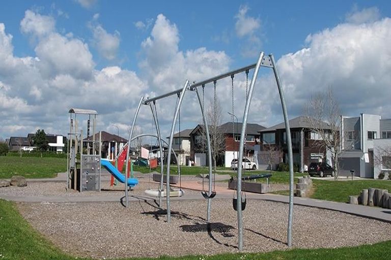 Photo of property in 29 Papareia Road, Karaka, Papakura, 2113