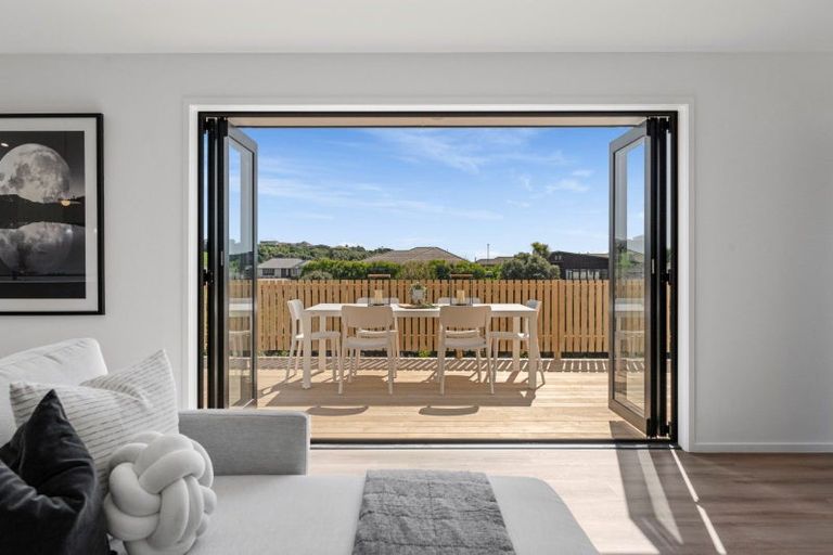 Photo of property in 45 Ridge Drive, Omokoroa, 3114