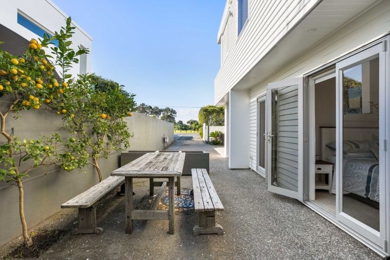 Photo of property in 517b Ocean Road, Whangamata, 3620