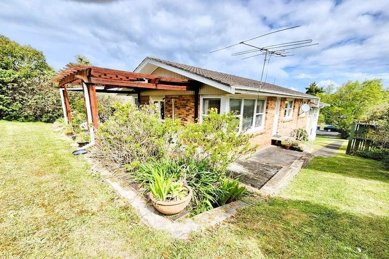 Photo of property in 73 Lynden Avenue, Hillcrest, Auckland, 0627