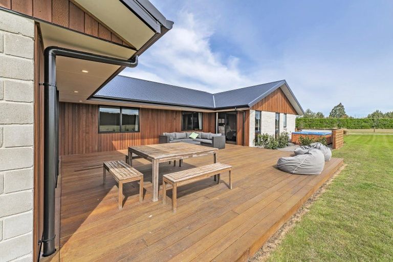 Photo of property in 1602 Clintons Road, Darfield, 7571