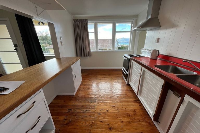 Photo of property in 23 Rangituhi Crescent, Takapuwahia, Porirua, 5022