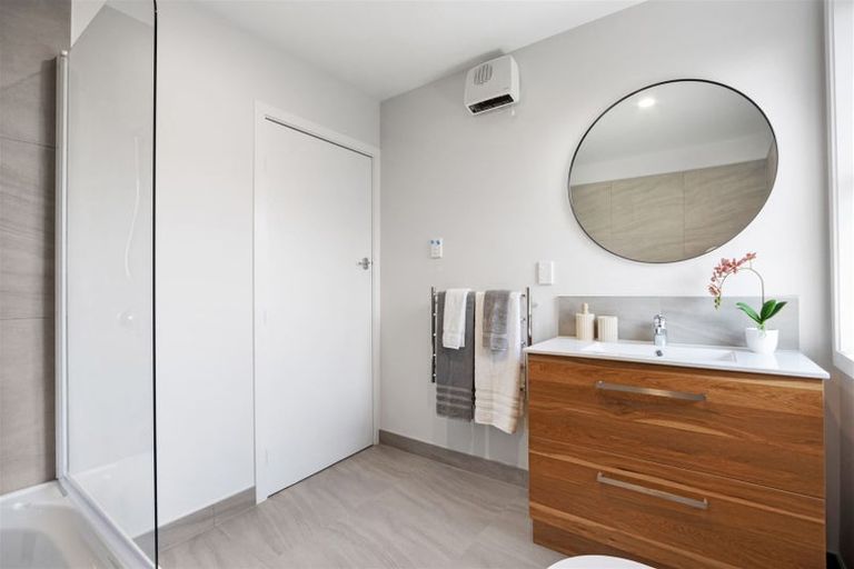 Photo of property in 152 Gayhurst Road, Dallington, Christchurch, 8061