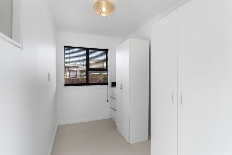 Photo of property in 1/23 Roys Road, Weymouth, Auckland, 2103