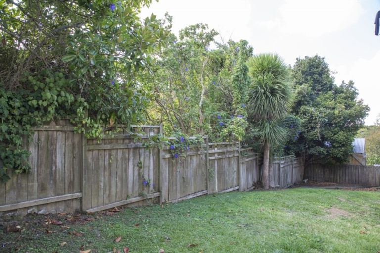 Photo of property in 11b Bank Street, Hillcrest, Auckland, 0627