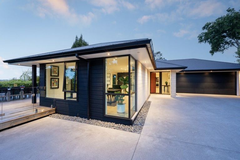 Photo of property in 4/17a Eastglen Road, Glen Eden, Auckland, 0602