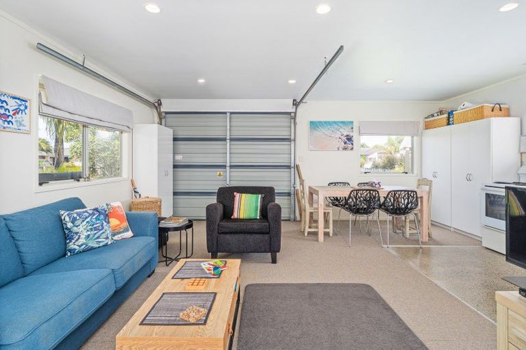 Photo of property in 26 Wells Place, Whitianga, 3510