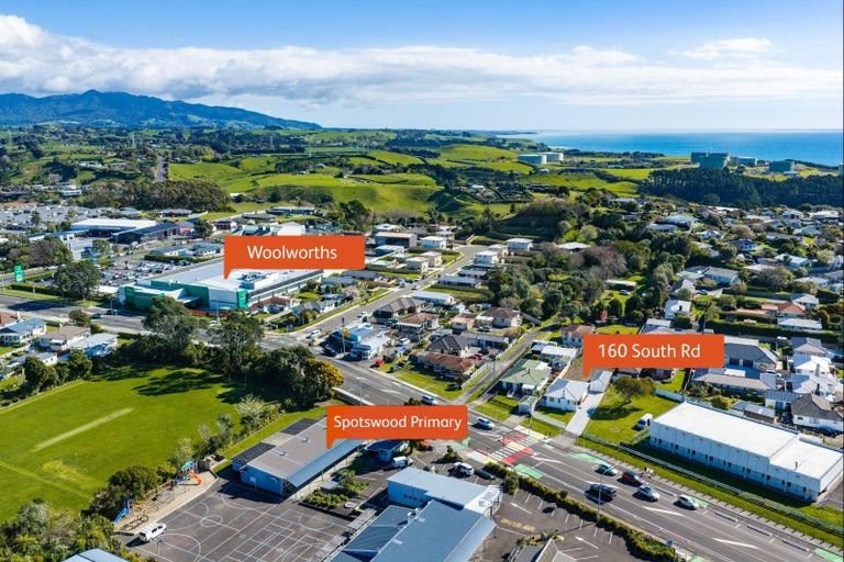 Photo of property in 160 South Road, Spotswood, New Plymouth, 4310