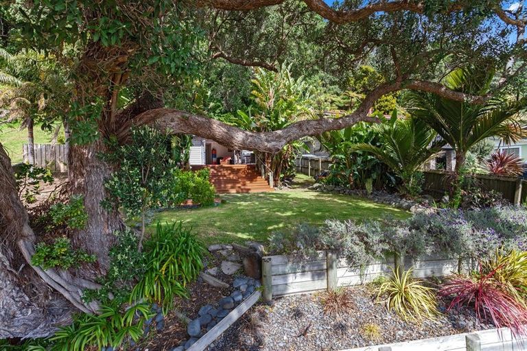 Photo of property in 142 Pohutukawa Avenue, Ohope, 3121